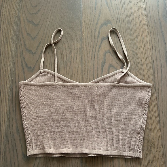 Signature 8 Top - Picture 2 of 3